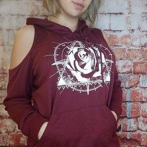 Shoulderless pullover compas rose sweater